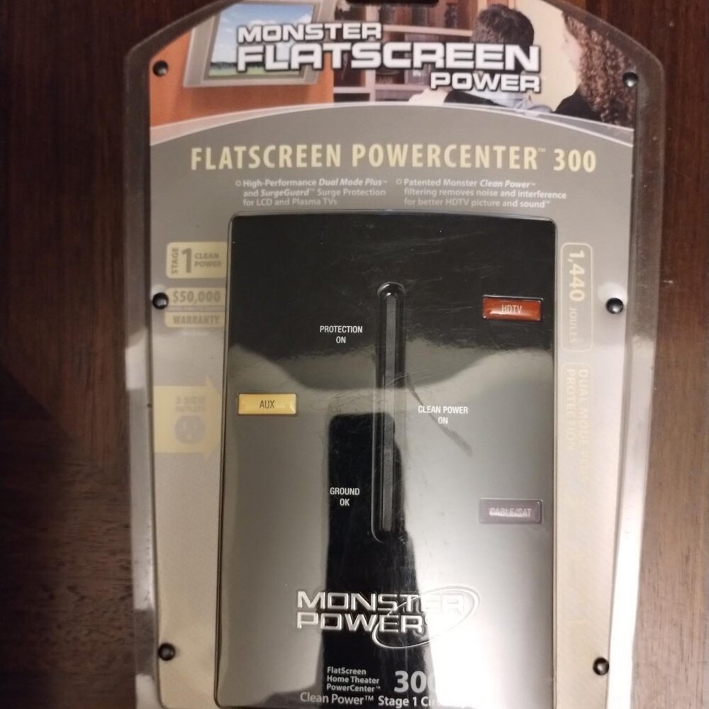 Monster FS MP HTS300 3-Outlet FlatScreen PowerCenter HTS 300
